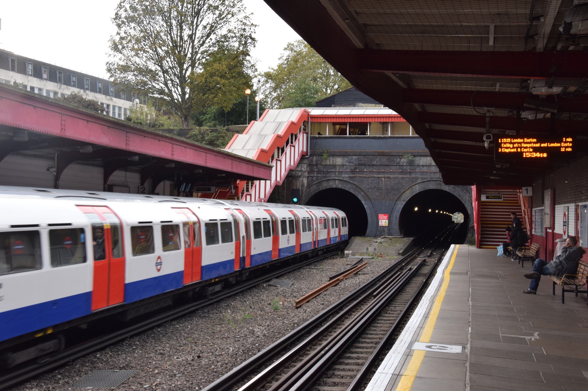 London: a random Tube journey, part II
