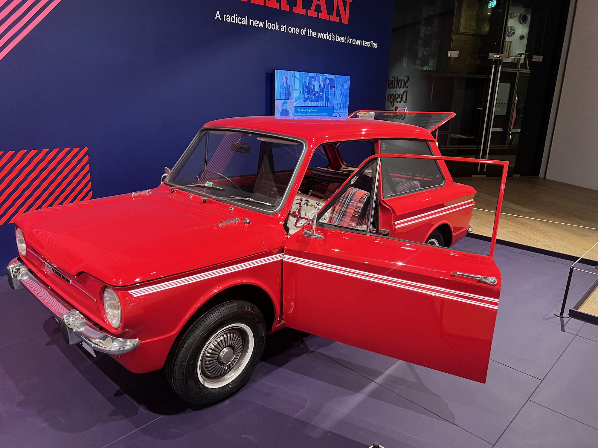 Mr Bayes and Mr Hall, part II